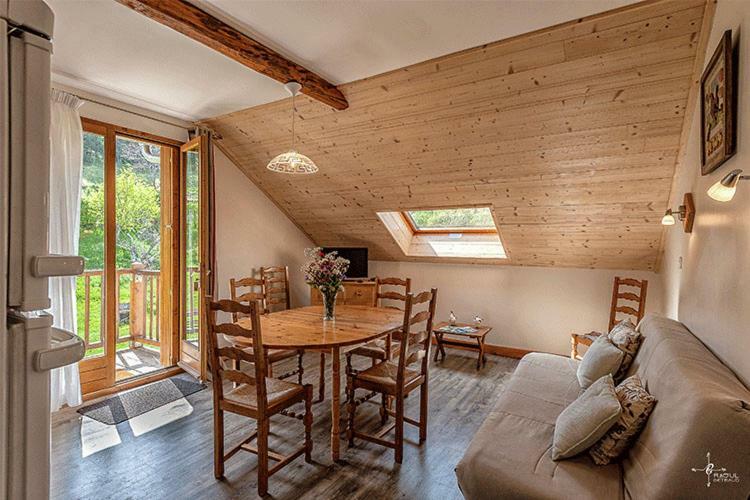 Les Alisiers Apartment Montclar  Luaran gambar